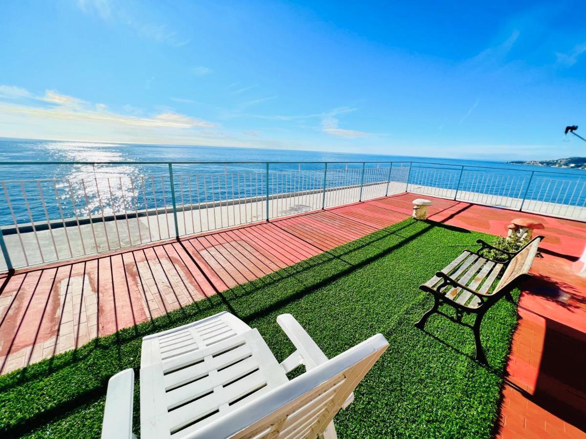 Suite Sunset 21 - Fronte Mare San Remo Extérieur photo